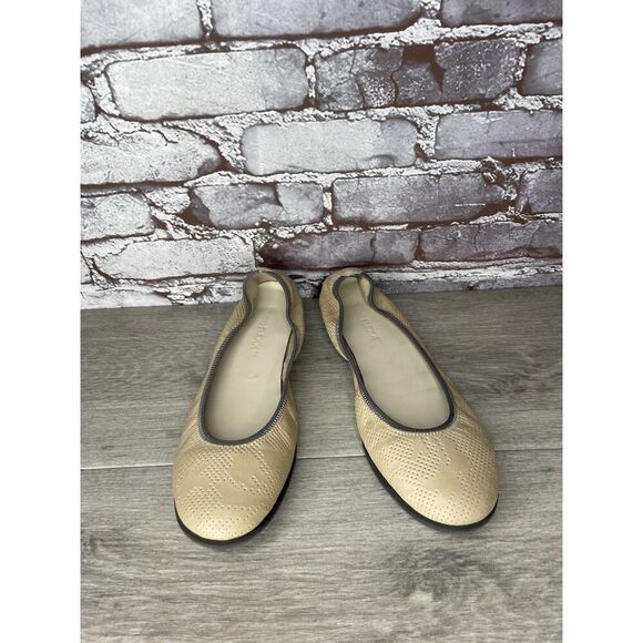 Studio Flexx Beige Leather Perforated Comfort Flats Shoes Women Sz 9M US/40.5EU - Picture 2 of 16